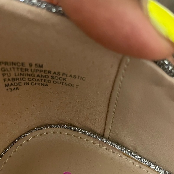 Betsey Johnson Silver Heels with Bow Detail - Picture 3 of 5